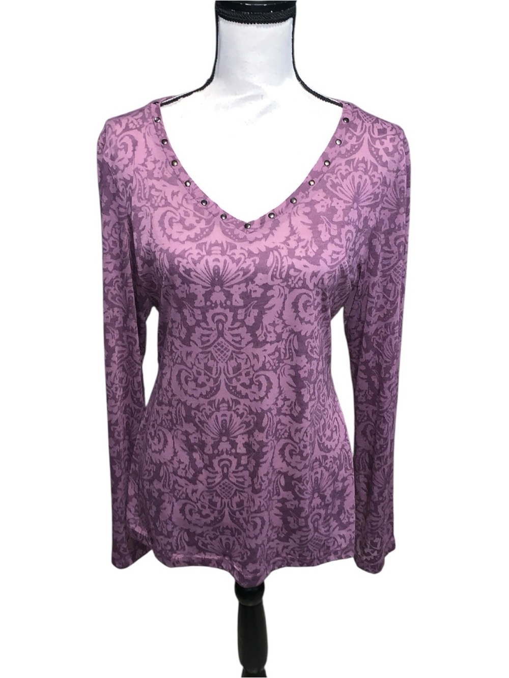 Jody California Women's Long Sleeve V-Neck Patterned Top Purple Studded